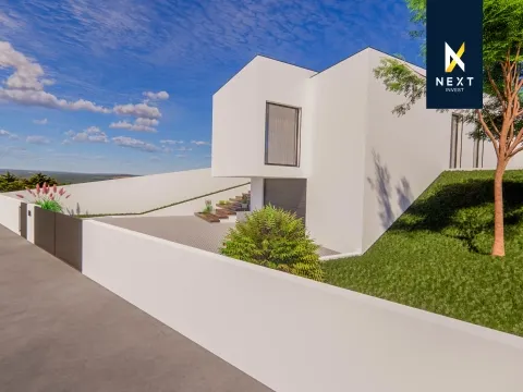 Moradia Isolada T3 em Abraveses