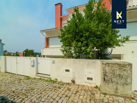 Moradia em Banda T3+2, Quinta de Falorca, Viseu