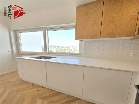 Apartamento T4 na Aranguês com vista rio totalmente remodelado