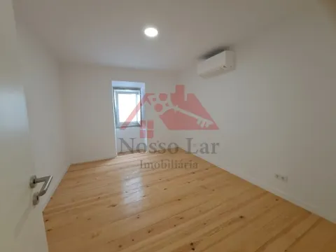 Prédio Remodelado com 3 apartamentos na Baixa de Setúbal