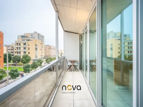Apartamento T2 na Rua 27 de Fevereiro, Póvoa de Varzim