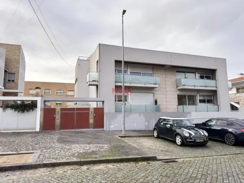 Apartment Floor Dwelling T3