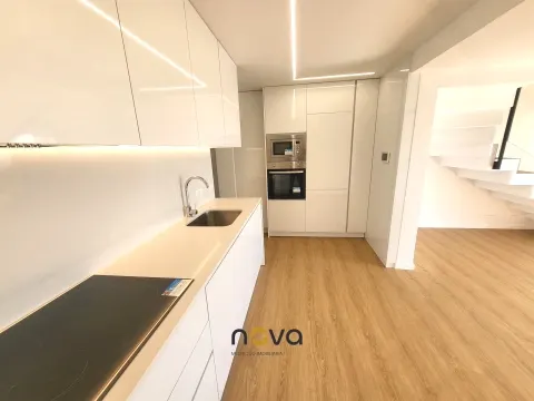 Casa a schiera 4 Vani