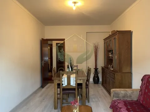 Apartamento T2 à venda em Fafe com varanda