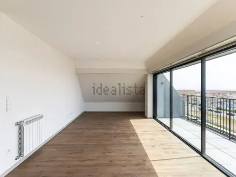 T3 Novo em Espinho com Vista Mar  – 100m da Praia | Box Fechada