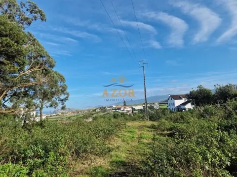 Terreno em Rabo de Peixe