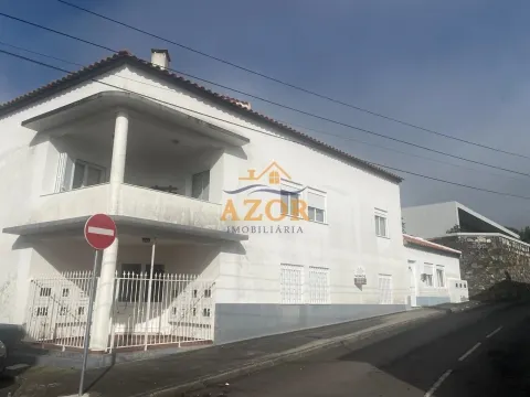 Apartamento T2 na Fajã de Baixo, em Ponta Delgada