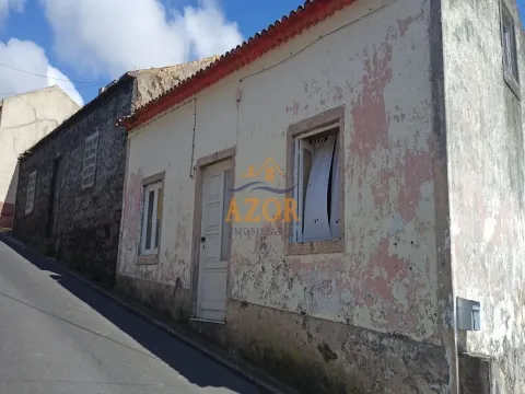 Moradia T2 nas Feteiras, Ponta Delgada