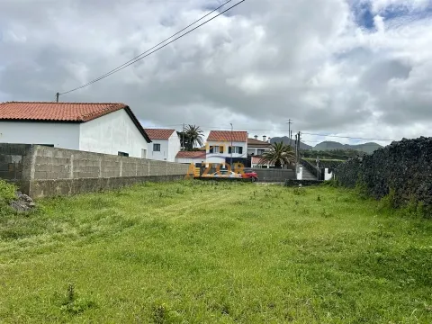 Terreno para construção nos Fenais da Luz