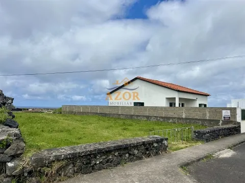 Terreno para construção nos Fenais da Luz
