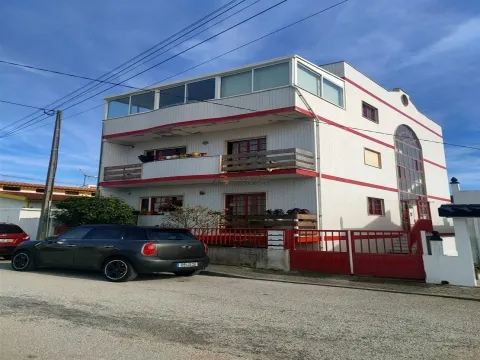 Apartamento T2 à venda na  Praia da Costa Nova