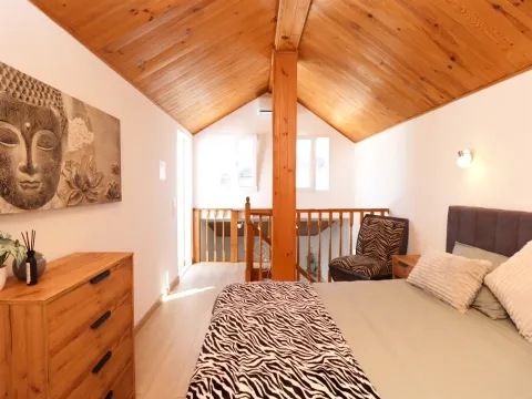 Villa reformada cerca de las playas de Salgados y Galé