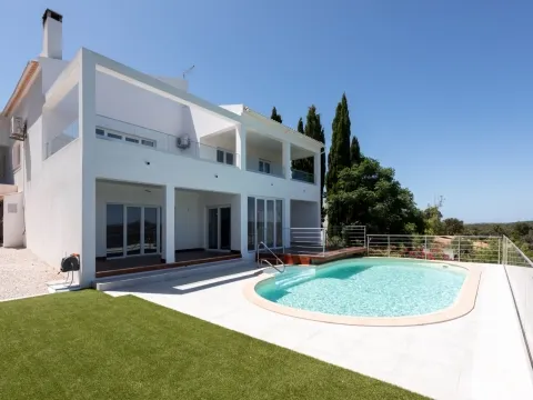 Villa privada com vistas fenomenais para o rio Arade