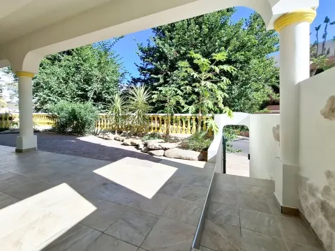 3 bedroom villa just 330 m from Olhos de Água Beach