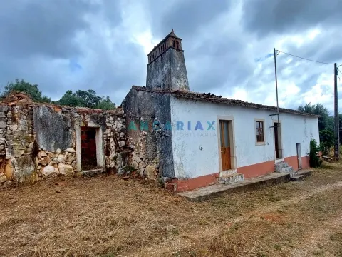 ANG1154 - Moradia T2 para Venda em Cortiçal, Porto de Mós