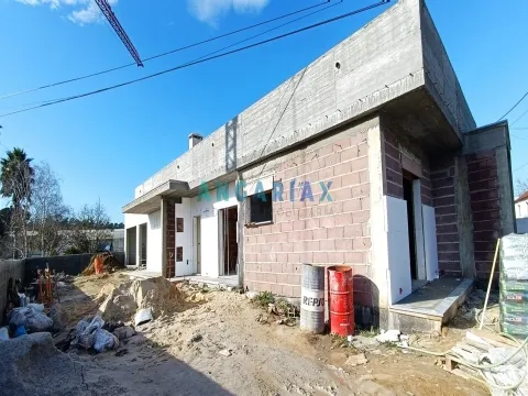 ANG1511 - Moradia T3 para Venda em Leiria