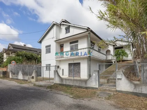 ANG1470 - 3 Bedroom House for Sale in Amor