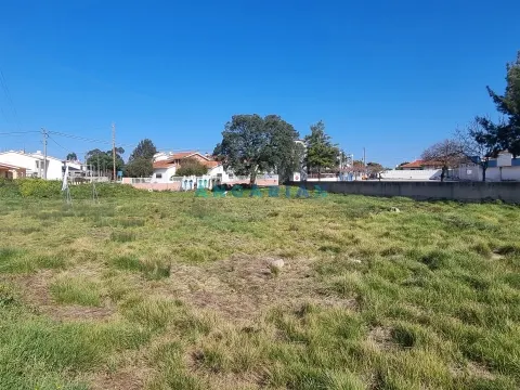 ANG726 - Land with 2500m2 for Sale in Porto de Mós