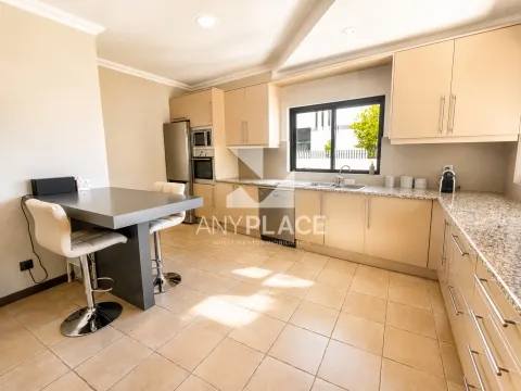 A rare opportunity to acquire a prestigious villa in one of the most valued areas of Loulé.