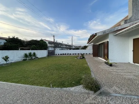 Semi-detached house T4