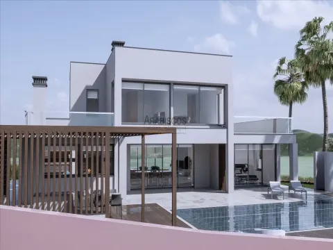 Moradia T4 - Piscina - Garagem - Churrasqueira - Elevador - 4 Suítes - Jardim - Lagos - Algarve