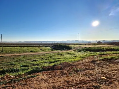 Lote de Terreno - Construção Moradia Isolada - Lagoa - Algarve
