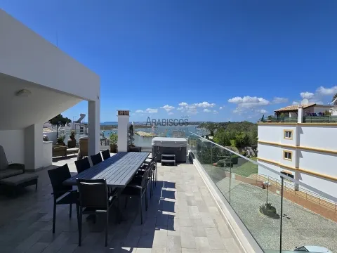Magnífico T6 - Centro de Alvor - Luxuosa - Vistas Deslumbrantes - Piscina - Jacuzzi - Garagem