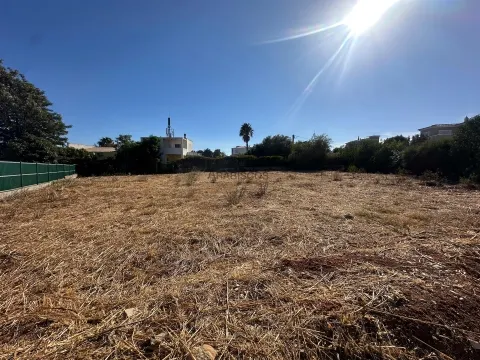 Prime Plot of Land - tranquil surroundings - construct a detached villa - outskirts of Portimao