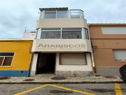 Maison T4 - À rénover - Centre - Terrasse - Portimão