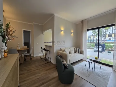Apartamento T2 - mobilado e equipado - Urb. St. António - Montes de Alvor - Alvor