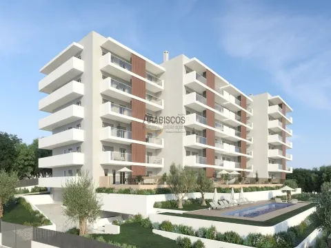 Apartamentos T2 - Varanda com 67 m2 - Piscina - 1 Lugar Garagem - Vale Lagar - Portimão - Algarve