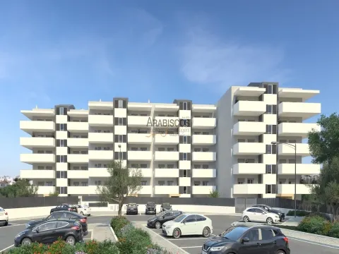 Apartamentos T2 - Varanda com 67 m2 - Piscina - 1 Lugar Garagem - Vale Lagar - Portimão - Algarve