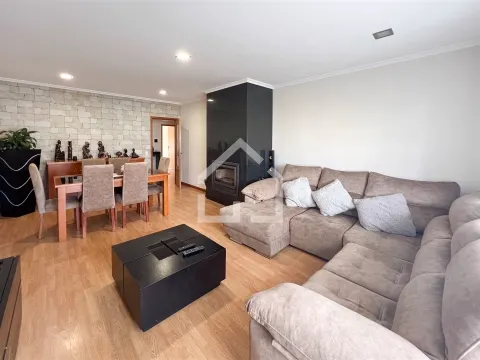 Apartment Floor Dwelling T2