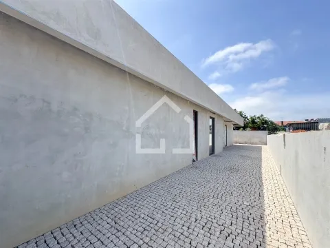 Moradia T3 Térrea - São João de Ver