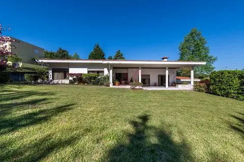 Einfamilienhaus T4 in Ronfe, Guimarães