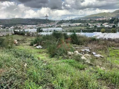Terreno para construção com 913 m2 na Cidade de Vizela