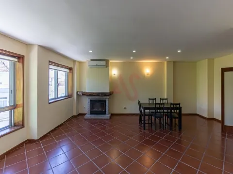 Appartement en duplex de 4 chambres à Paranhos, Porto