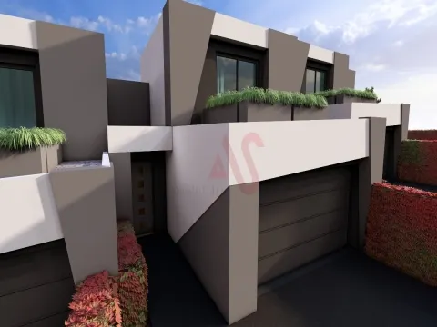 Moradia T3 em construção em Idães, Felgueiras