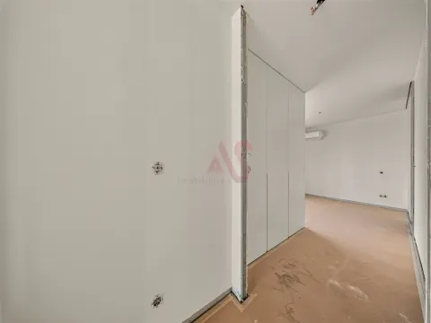 Appartamento con 2 camere da letto nello sviluppo Espinho Beach Residendes a Espinho