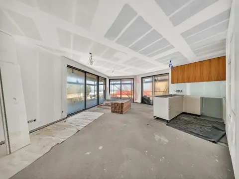 Appartamento con 2 camere da letto nello sviluppo Espinho Beach Residendes a Espinho