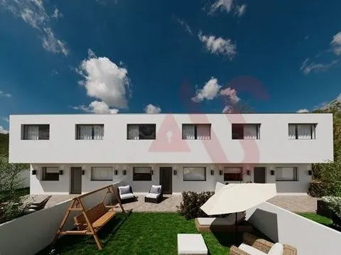 Moradia T3 de Gaveto em construção - Ordem, Lousada