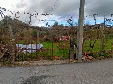 Terreno para construção com 1.960 m² em Regadas, Fafe