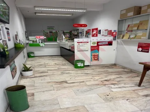 Kiosk / Zahlhaus / Jogos Santa Casa / CTT Postamt im Zentrum von Vizela