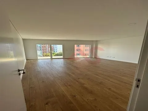 NUOVO appartamento con 2 camere da letto a Colinas do Cruzeiro Urbanizzazione a Odivelas