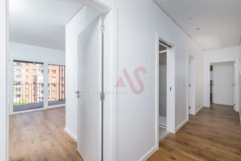 Apartamento T3 NOVO na Urbanização Colinas do Cruzeiro, em Odivelas