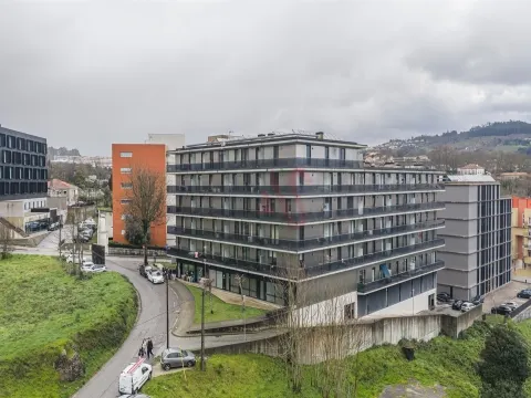 Appartement T0 divisé en T1 | À côté de l’Université du Minho - campus Azurém, Guimarães