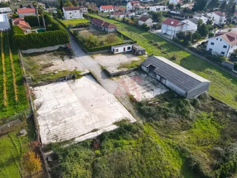 Terreno com 907 m² na Lixa para Construção