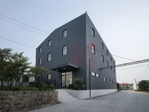 Armazém Industrial com Licença de Indústria + Terreno Anexo | Excelente Oportunidade de Investimento