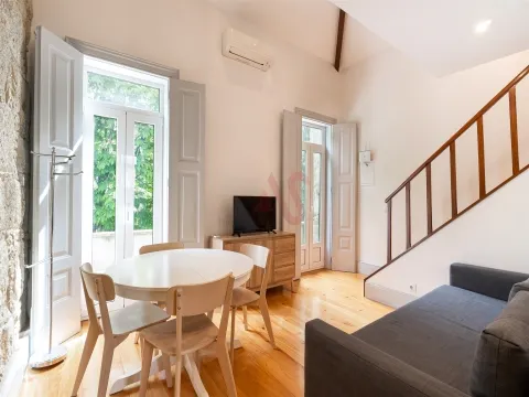 Villa de trois chambres située dans l’un des quartiers les plus prestigieux de la ville de Porto