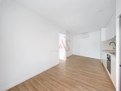 Apartamento T1 totalmente renovado, em Barco, Taipas, Guimarães